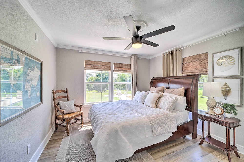 Stunning Oklahoma Home about 3 Mi to Spiro Mounds — 4-Star Luxury Hotel in Pocola, United States