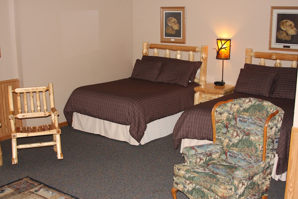Gladstone Inn & Suites - photo 8