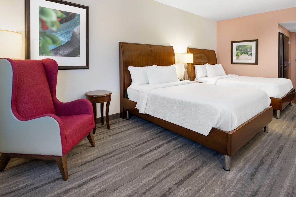 Hilton Garden Inn Roanoke - photo 16