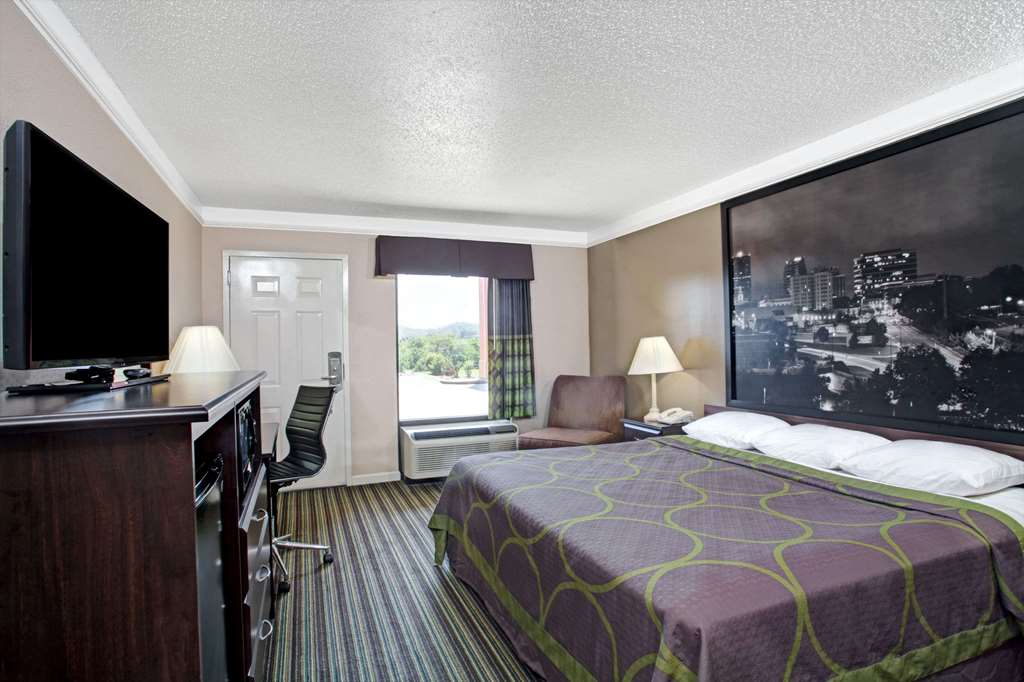 Super 8 by Wyndham Knoxville East - photo 10