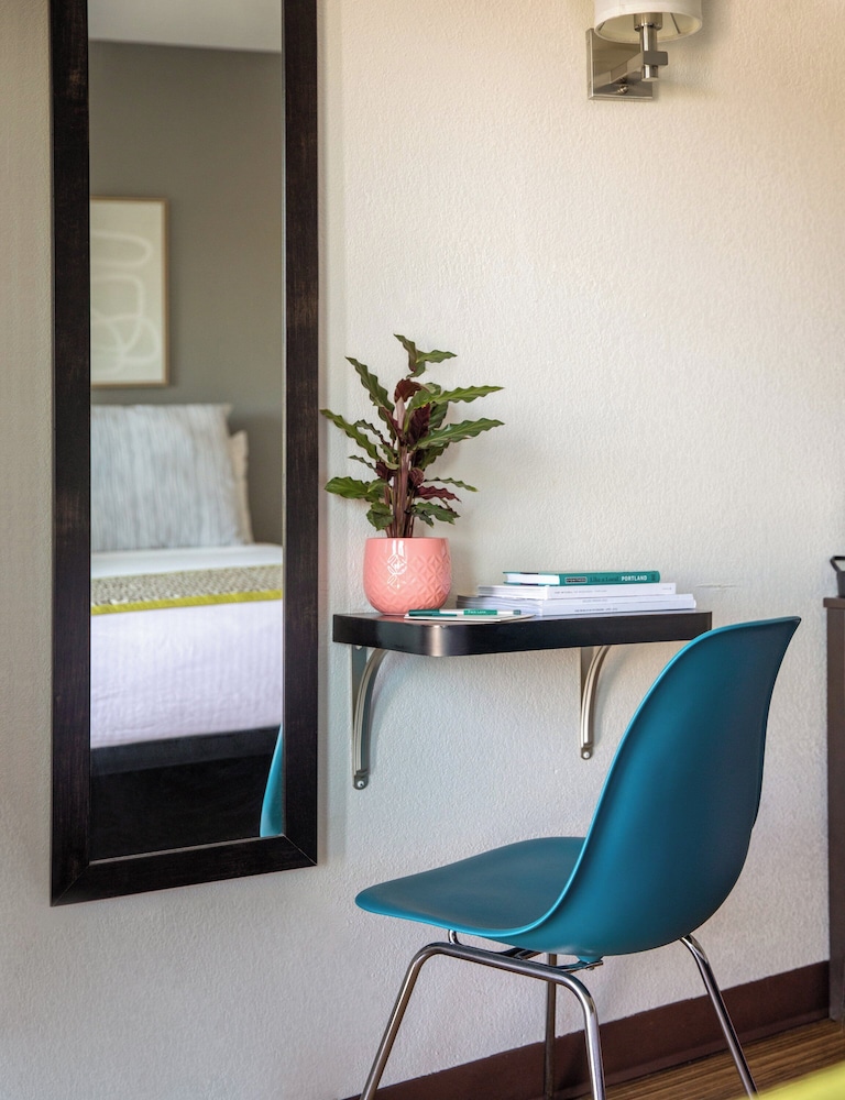 Park Lane Suites and Inn - photo 13