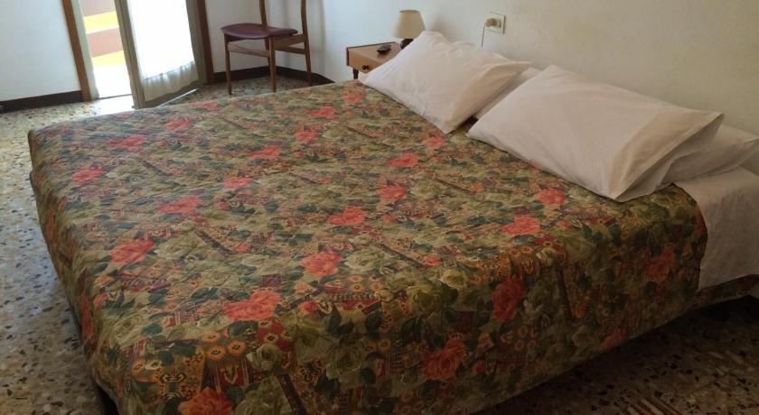 Hotel Aurora - last minute hotel in Colico Piano