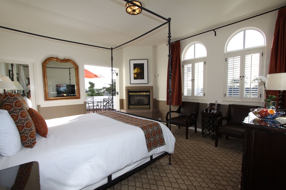 Cypress Inn - photo 24