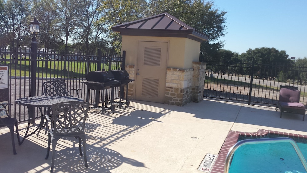Black Gold Inn - photo 28