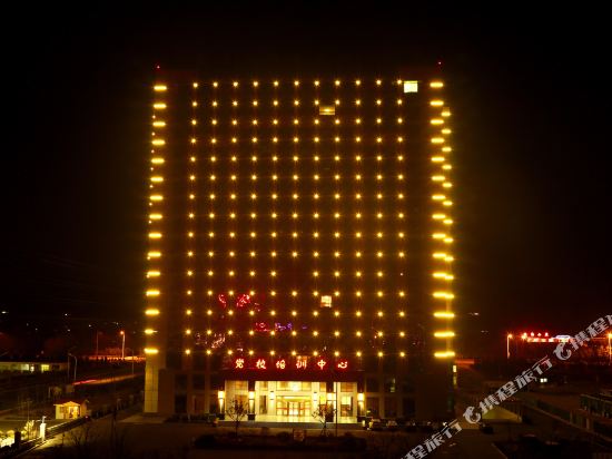 Yijing Holiday Hotel - last minute hotel in Rizhao