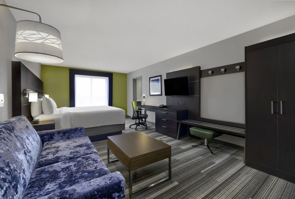 Holiday Inn Express Hotel & Suites Kansas City Grandview by IHG - photo 9
