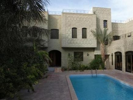 Residence Loued — 4-Star Luxury Hotel in Tozeur, Tunisia