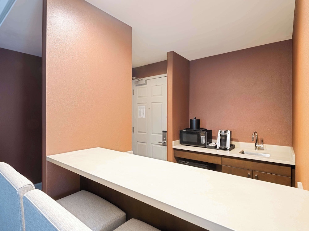 Hilton Garden Inn Chicago Downtown Magnificent Mile - photo 16