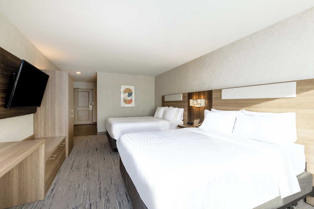 Holiday Inn Express Hotel & Suites Missoula by IHG - photo 4