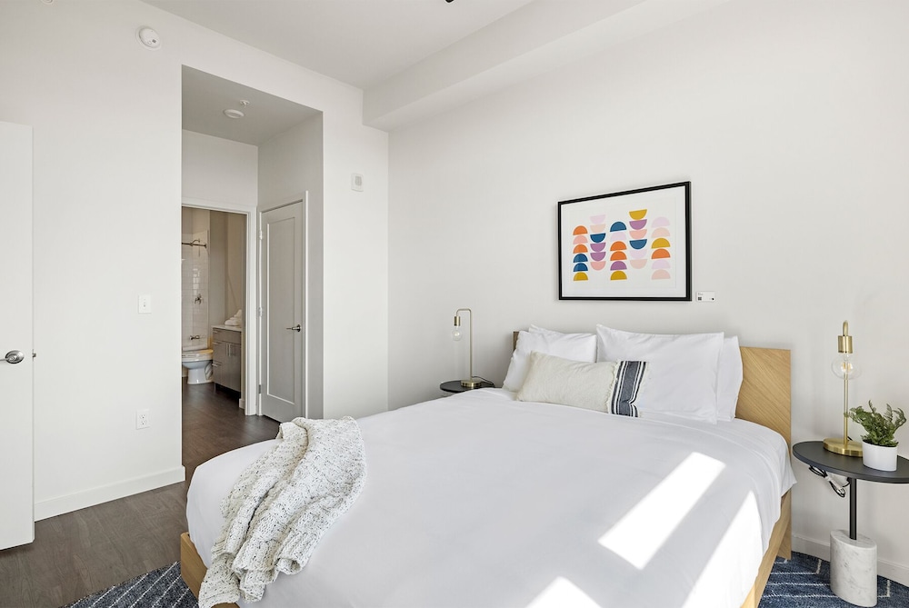 Placemakr Marymount Ballston - photo 17
