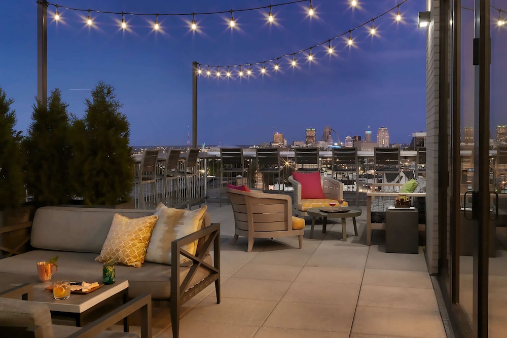 Angad Arts Hotel St. Louis Tapestry Collection by Hilton - photo 85