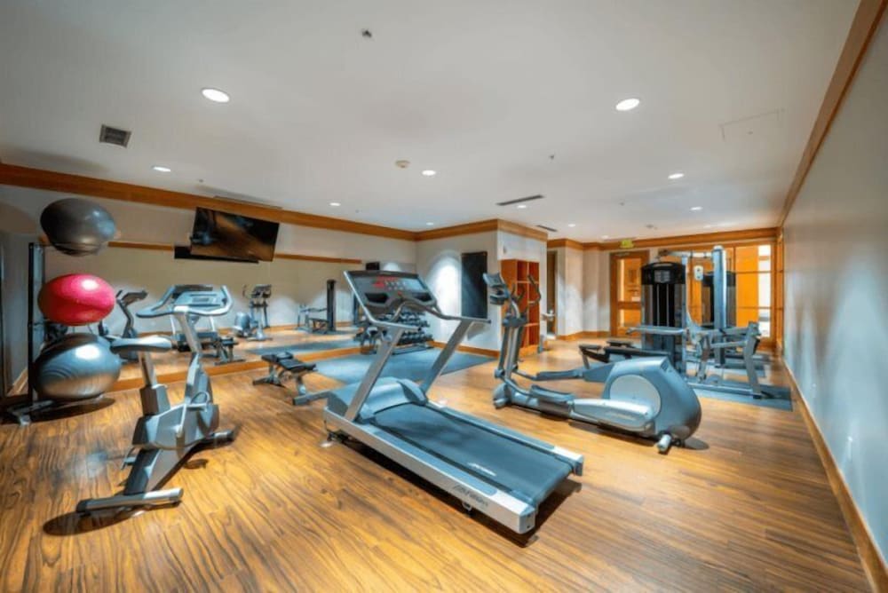 Luxury Ski in Ski out 3 Bedroom Mountain Resort Vacation Rental in the Heart of Snowmass Base Village - photo 34