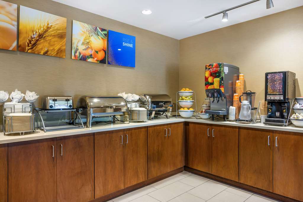 Comfort Inn & Suites at CrossPlex Village - photo 35