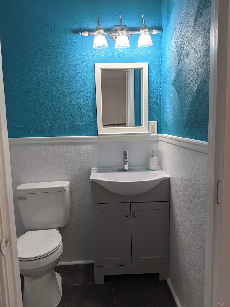 Riverboat Inn and Suites - photo 21