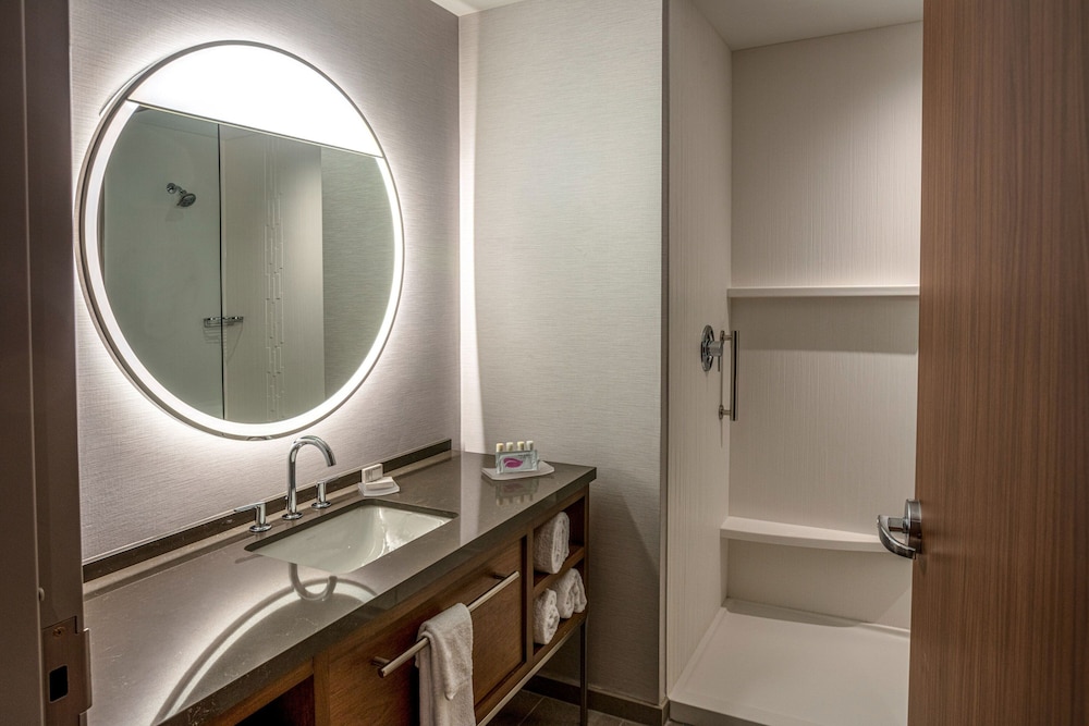 Courtyard by Marriott Rochester Downtown - photo 11