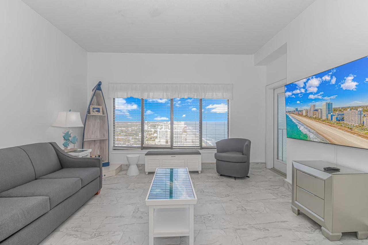 Upscale Penthouse With Incredible Views Beautifully Renovated Palace Resort 2308 — 4-Star Luxury Hotel in Myrtle Beach, United States