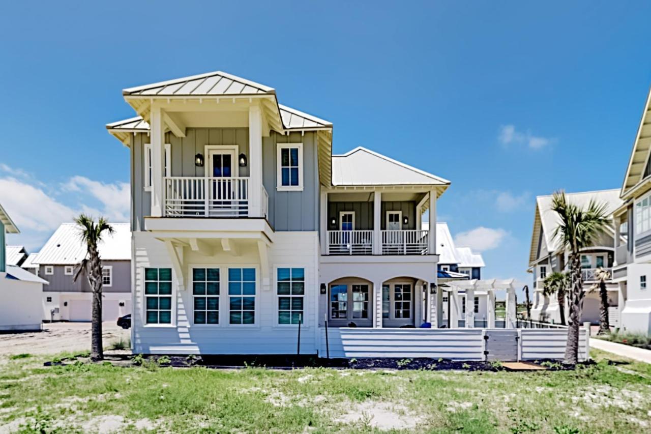 Palmilla Beach Shore Break in Port Aransas, United States