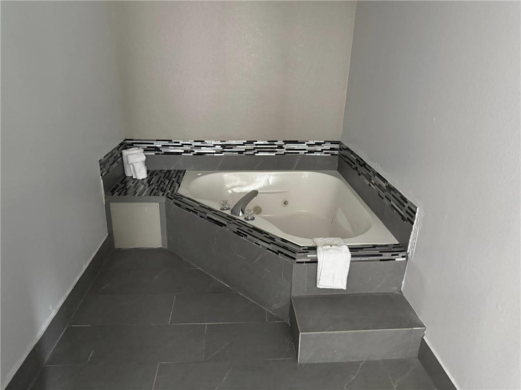 Quality Inn & Suites Biloxi Ocean Springs - photo 12