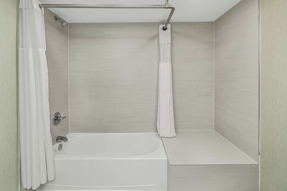 Hampton Inn Richmond Southwest Hull Street - photo 30