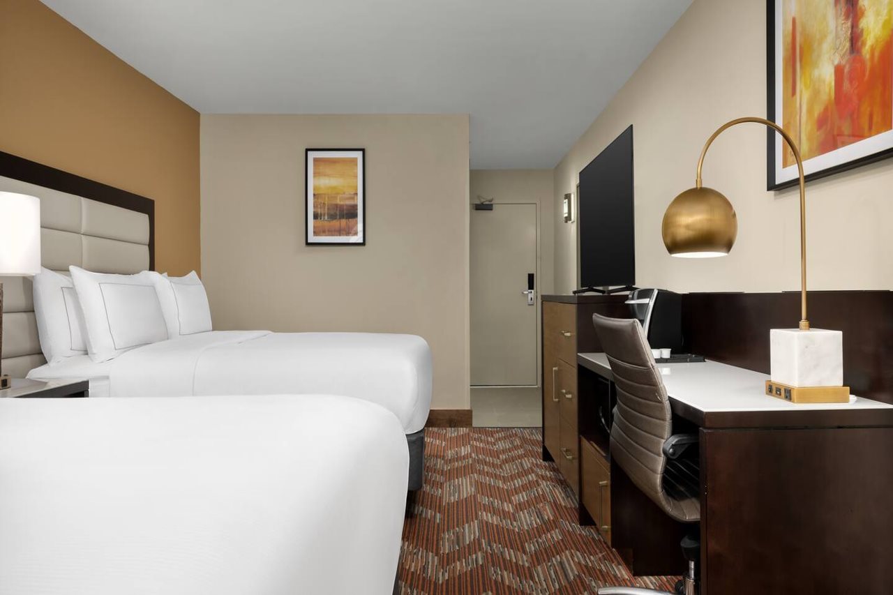 Doubletree By Hilton Greensboro Airport - photo 34
