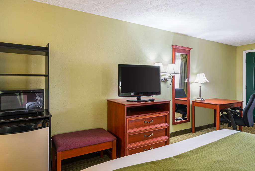 Quality Inn Weston - photo 15