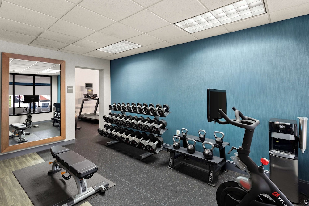 Hampton Inn Bridgeport Clarksburg - photo 32