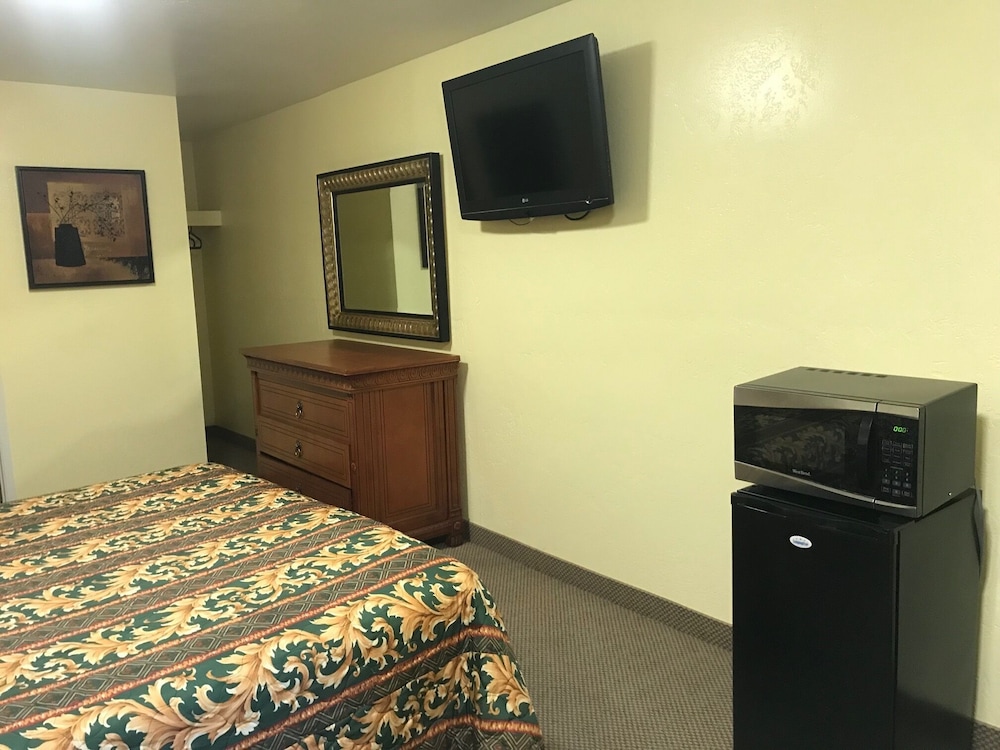 Hacienda Motel - photo 15