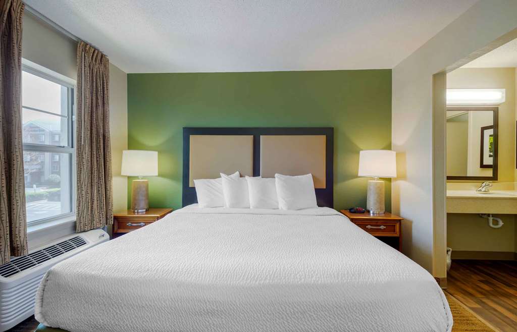 Extended Stay America Suites Greensboro Airport - photo 18