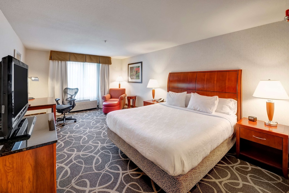 Hilton Garden Inn Portland Airport - photo 9