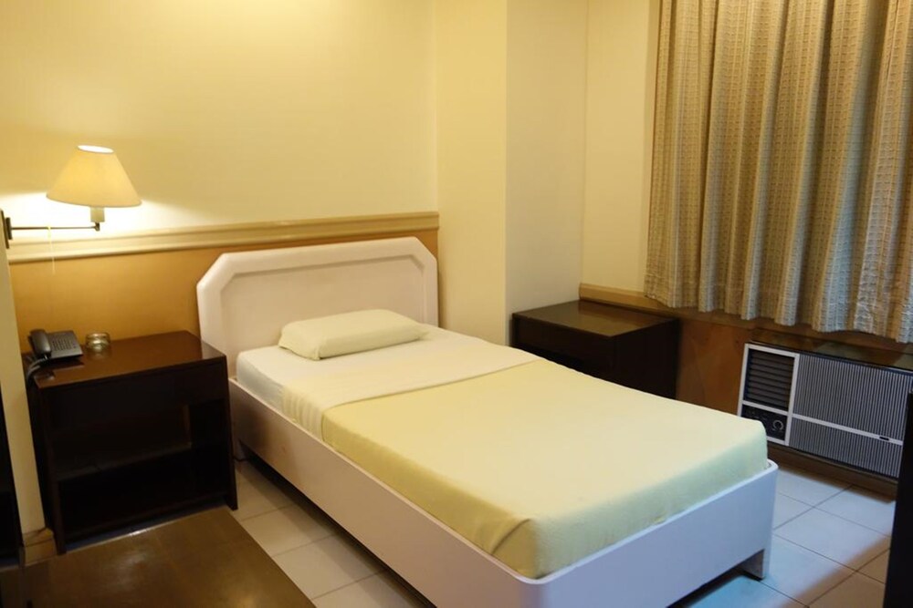 Etsu Hotel — Tacloban — photo 4