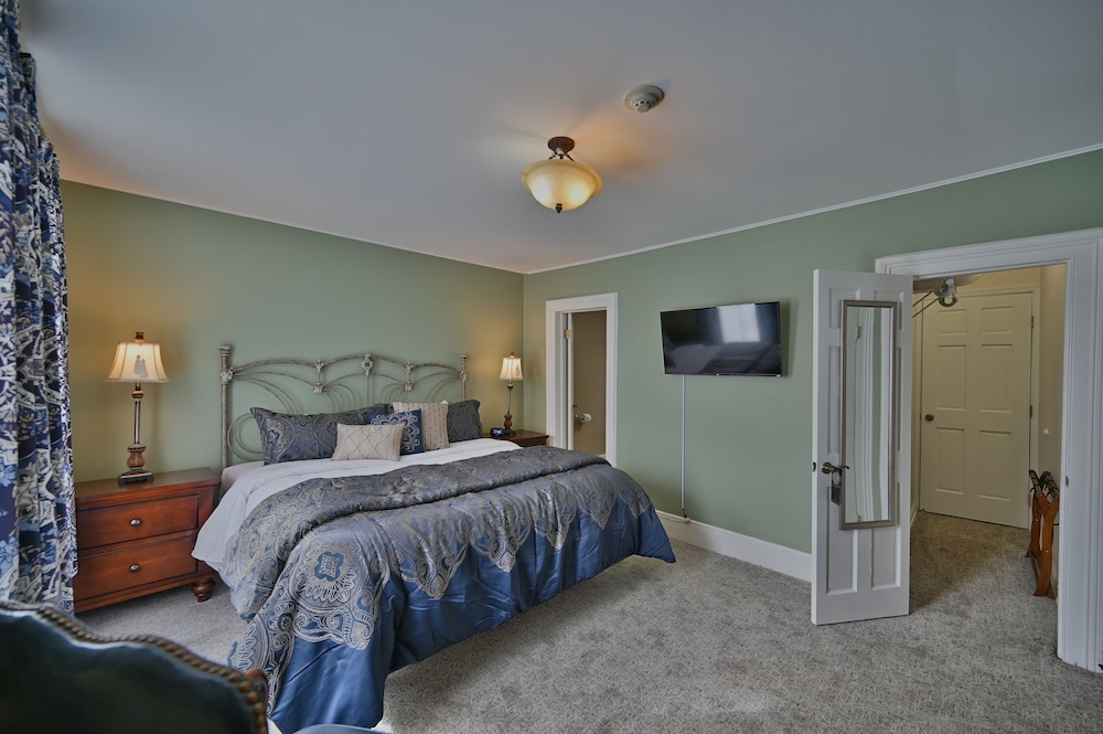 Tom Quick Inn - photo 10