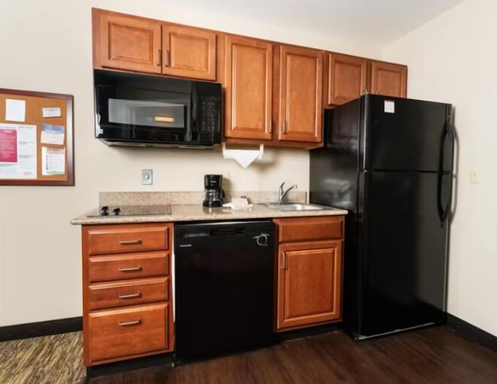 Candlewood Suites Roswell New Mexico by IHG - photo 21
