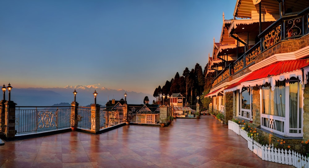 Summit Grace Boutique Hotel & Spa Darjeeling - carbon neutral hotel in Darjiling