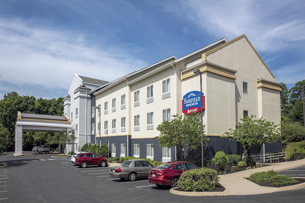 Fairfield Inn & Suites by Marriott State College — hotel in State College