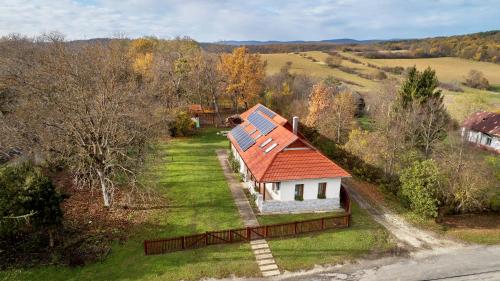 Edelin Country House — 4-Star Luxury Hotel in Edeleny, Hungary