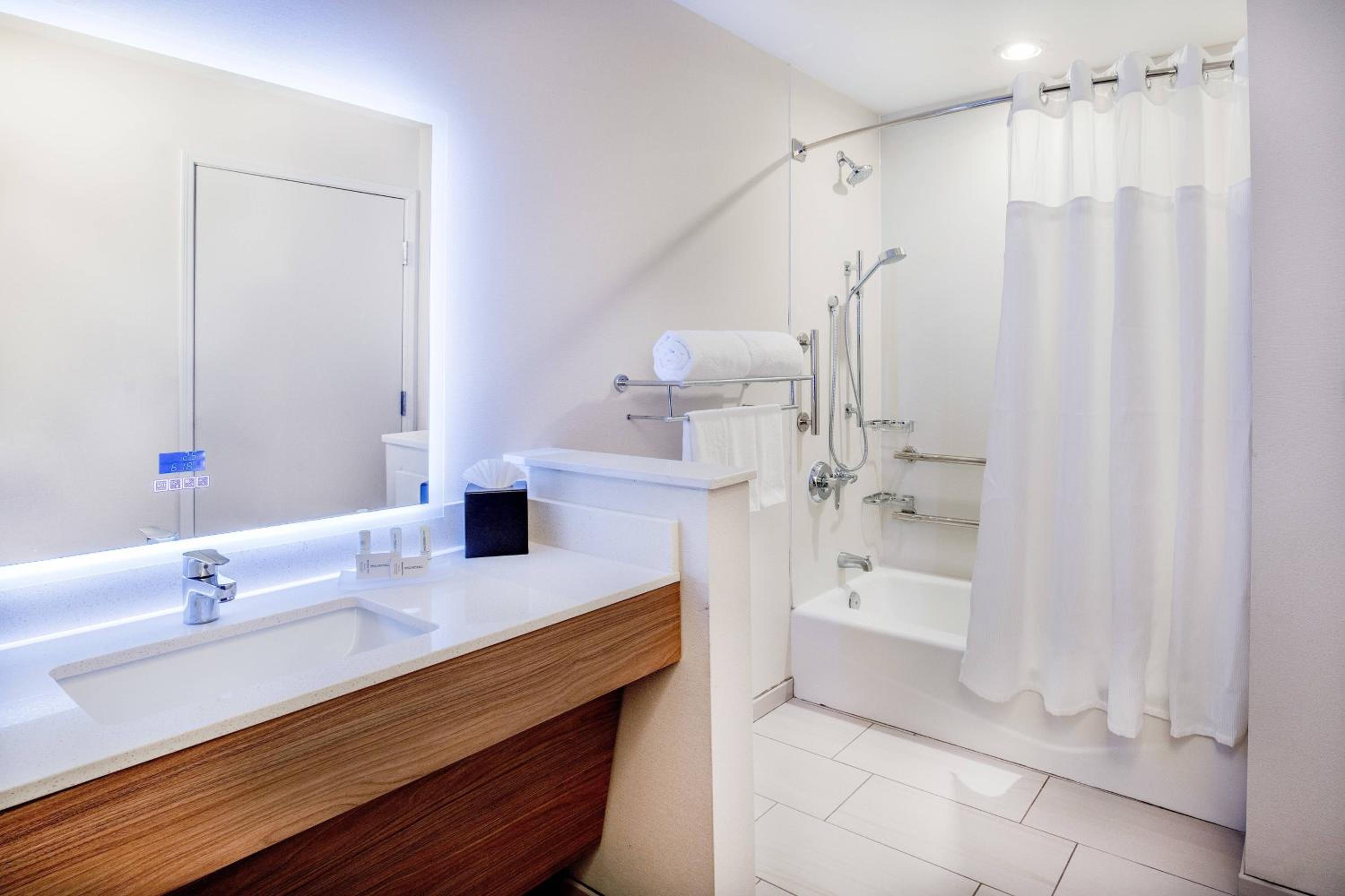 Fairfield Inn & Suites by Marriott McPherson - photo 44