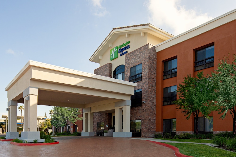 Holiday Inn Express Hotel & Suites Atascadero by IHG - photo 72