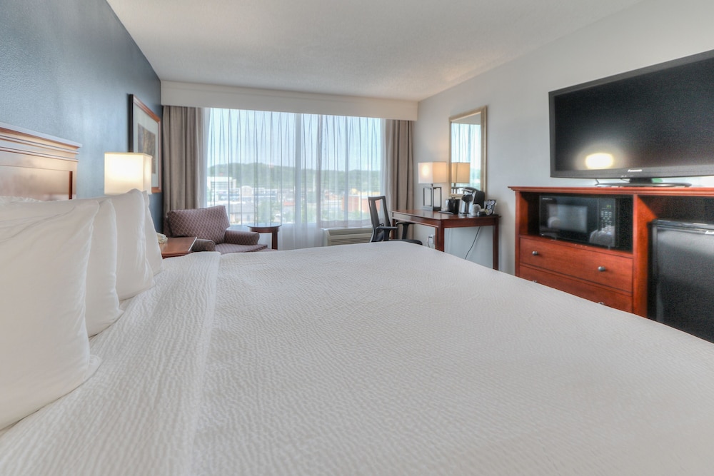 The Ramsey Hotel & Convention Center - photo 17