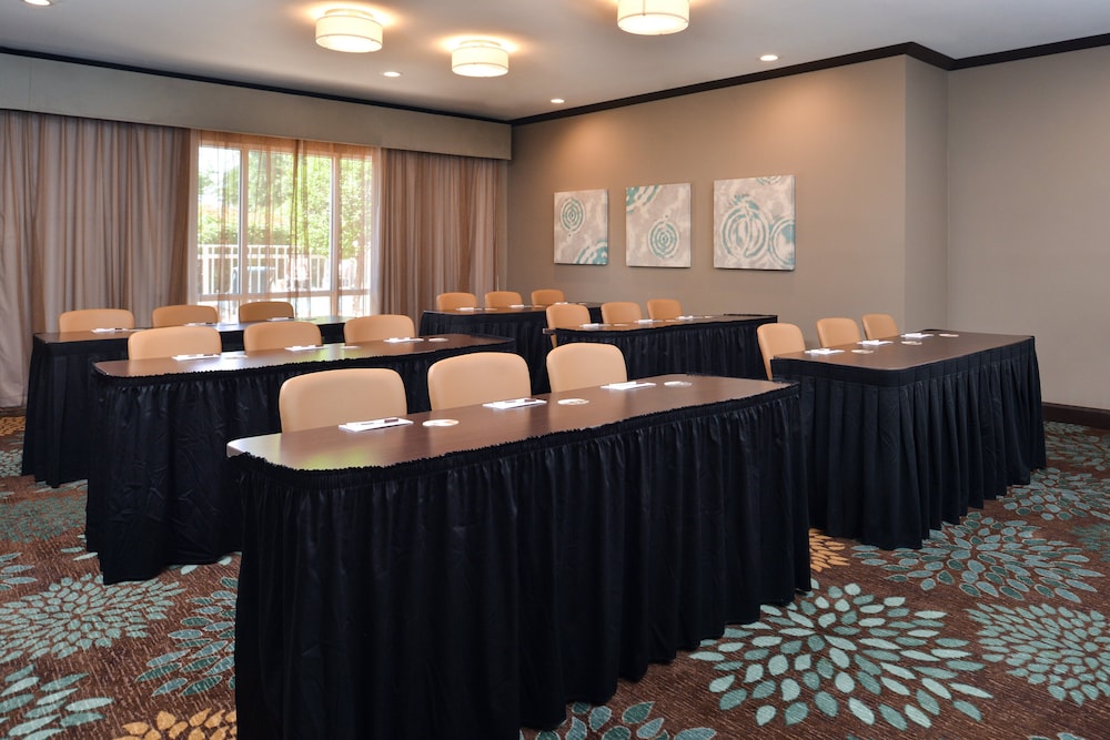 Staybridge Suites Wichita Falls by IHG - photo 40