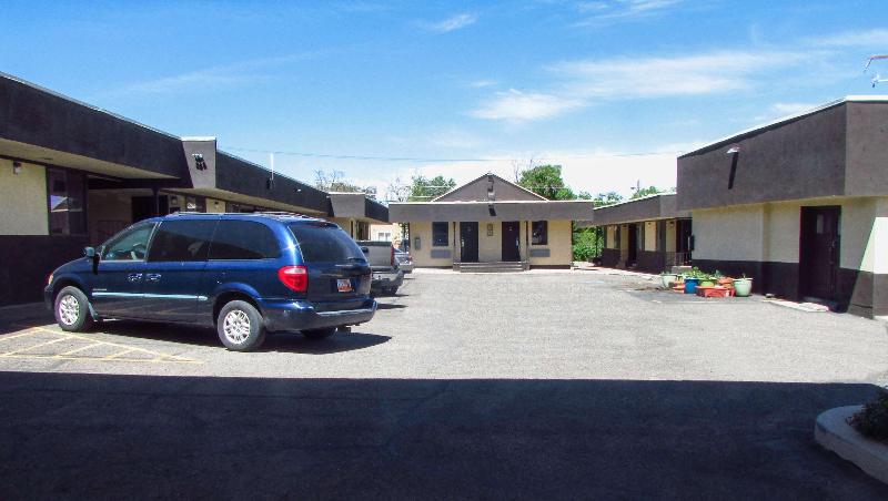Mountain Star Inn - photo 8