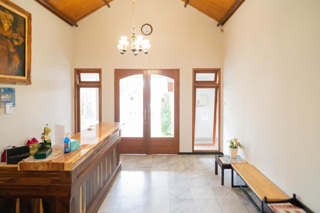Urbanview Hotel Bubusini Batu by RedDoorz — Batu — photo 3