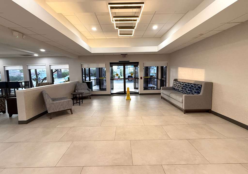 Quality Inn & Suites Baton Rouge West Port Allen - photo 4