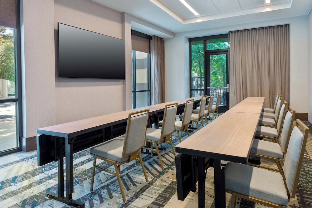 Courtyard by Marriott Atlanta Midtown - photo 47