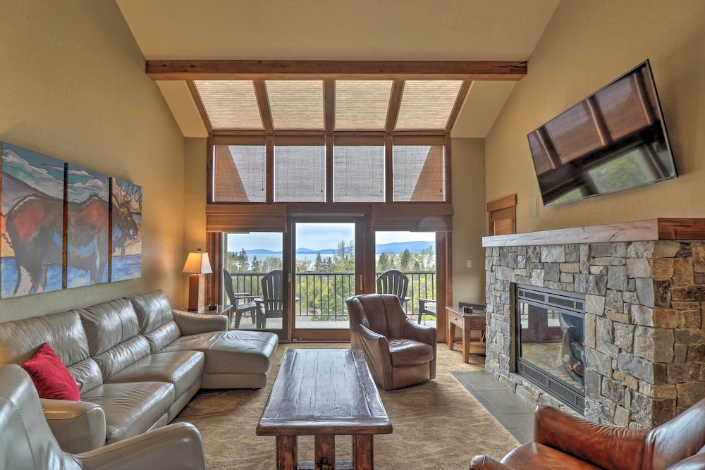 Expansive Bigfork Resort Retreat On Flathead Lake — Bigfork
