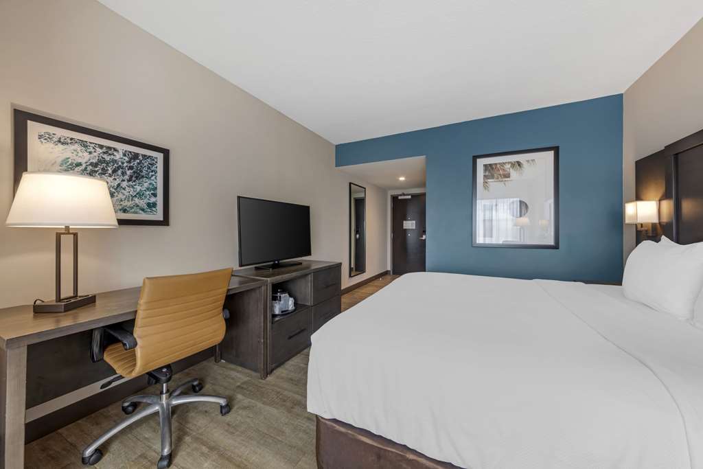 Comfort Inn & Suites Miami International Airport - photo 13