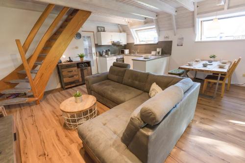 Ferienhaus Opi Huck Stroot 42 — 4-Star Luxury Hotel in Dorum, Germany