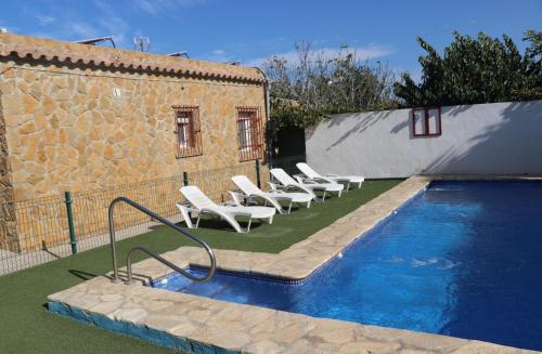 Apartamento en Conil con piscina — 4-Star Luxury Hotel in Conil De La Frontera, Spain