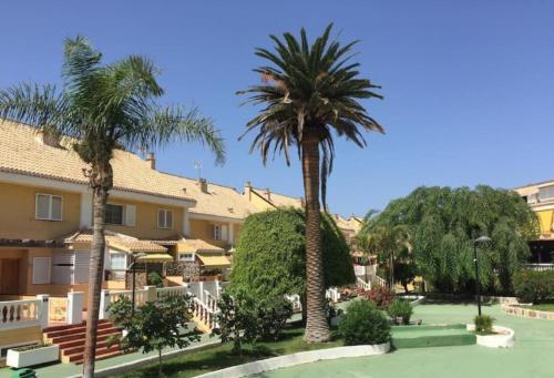 4 room house Las Americas Las Vistas beach — 4-Star Luxury Hotel in Playa De Las Americas, Spain