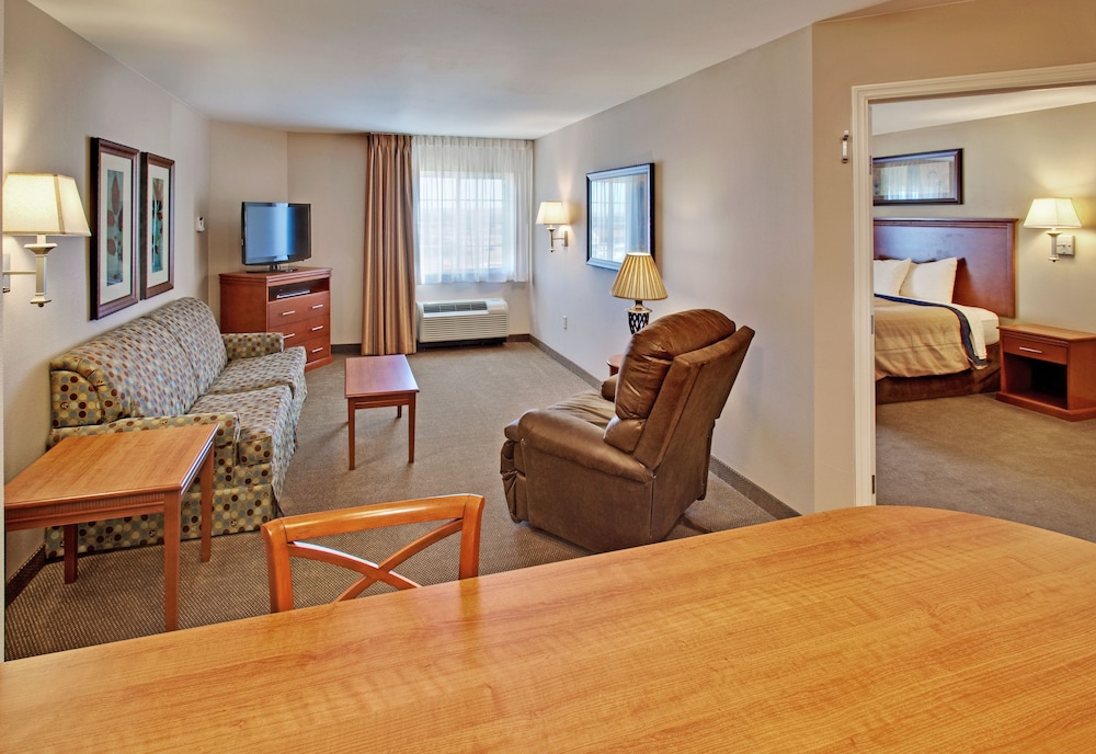 Candlewood Suites Williston an IHG Hotel - photo 5