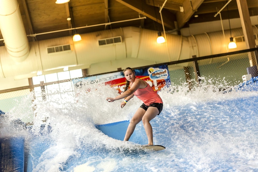 Soaring Eagle Waterpark and Hotel in Mount Pleasant, United States